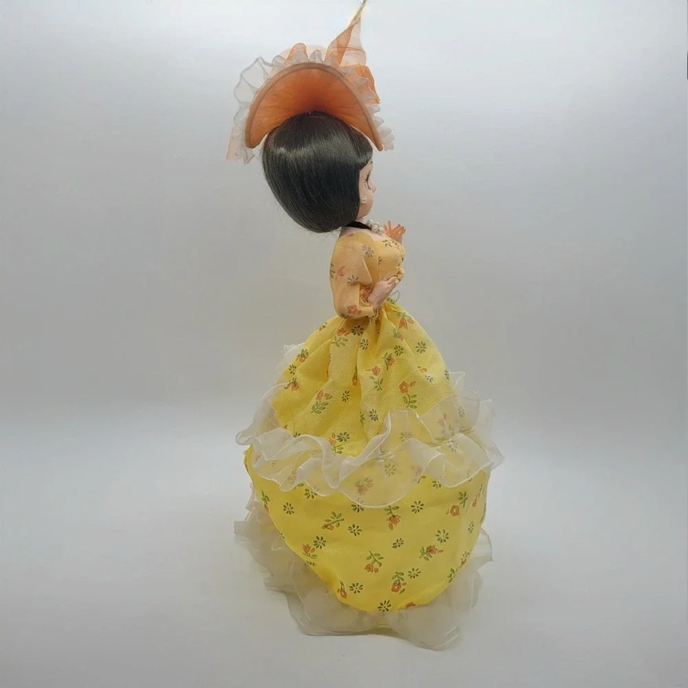Vintage Bradley Pose Doll Yellow Floral Tiered Gown Big Eye Korea 1970s